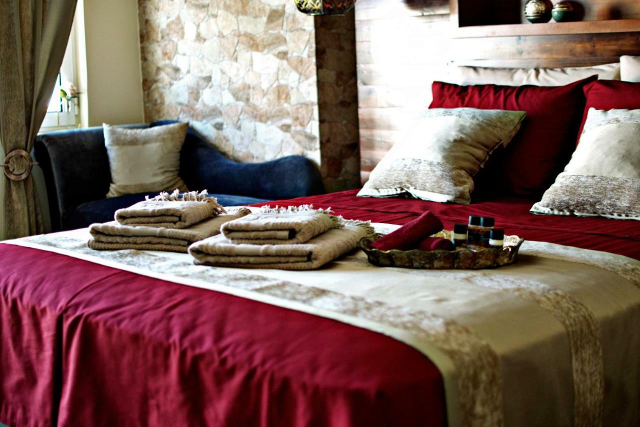 Lycurgus - The Spartan Apartment